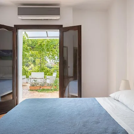 Villa A 300 Mt. Dal Mare