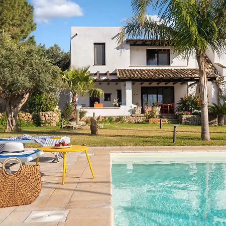 Villa A 300 Mt. Dal Mare *