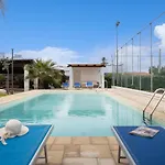 Villa A 300 Mt. Dal Mare *