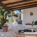 Villa A 300 Mt. Dal Mare *
